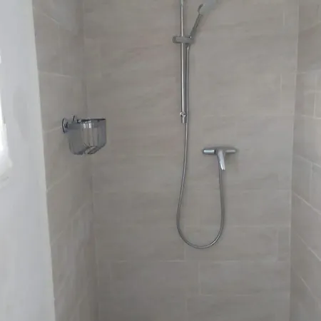 **** Very 36 Rue Fesch, Cosy Flat In Center Pedestrian Street, Up To 4 People **** شقة