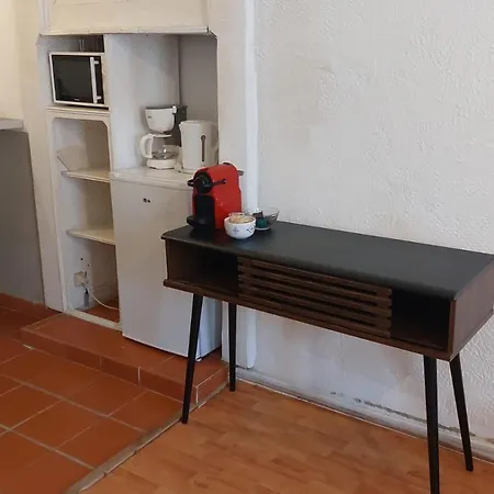 Cosy Fesch Street Apartment: Hideaway Apartment