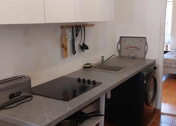 Cosy Fesch Street Apartment: Hideaway