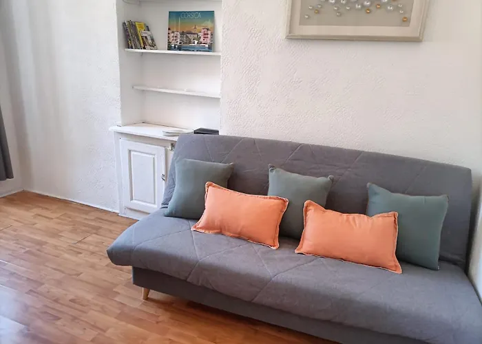 Apartment Cosy Fesch Street Apartment: Hideaway